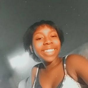 Meet your Posher, Cece